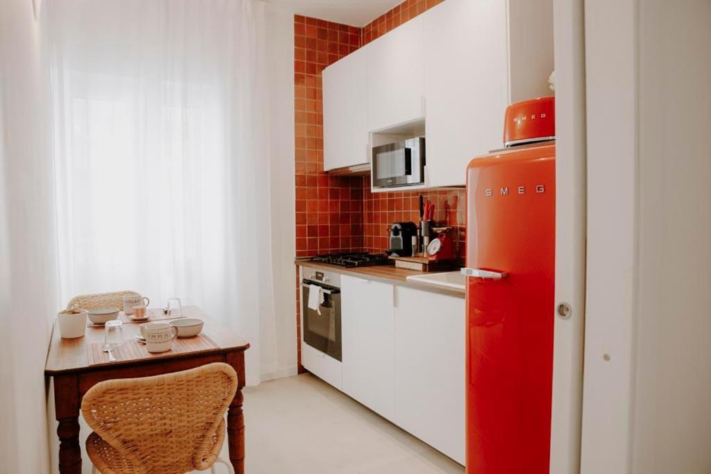 Petrarca17 Guest House A Due Passi Dal Mare Terracina Eksteriør billede