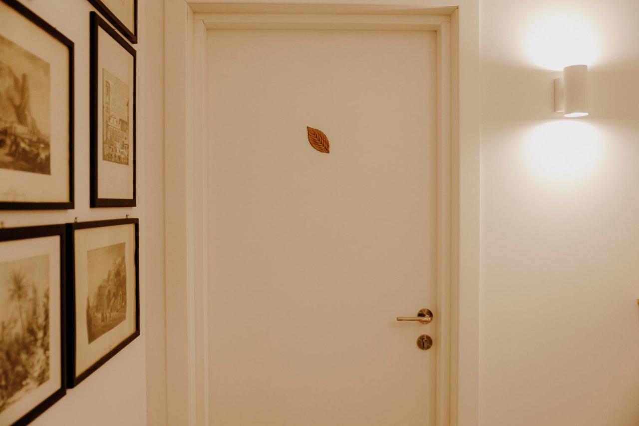 Petrarca17 Guest House A Due Passi Dal Mare Terracina Eksteriør billede